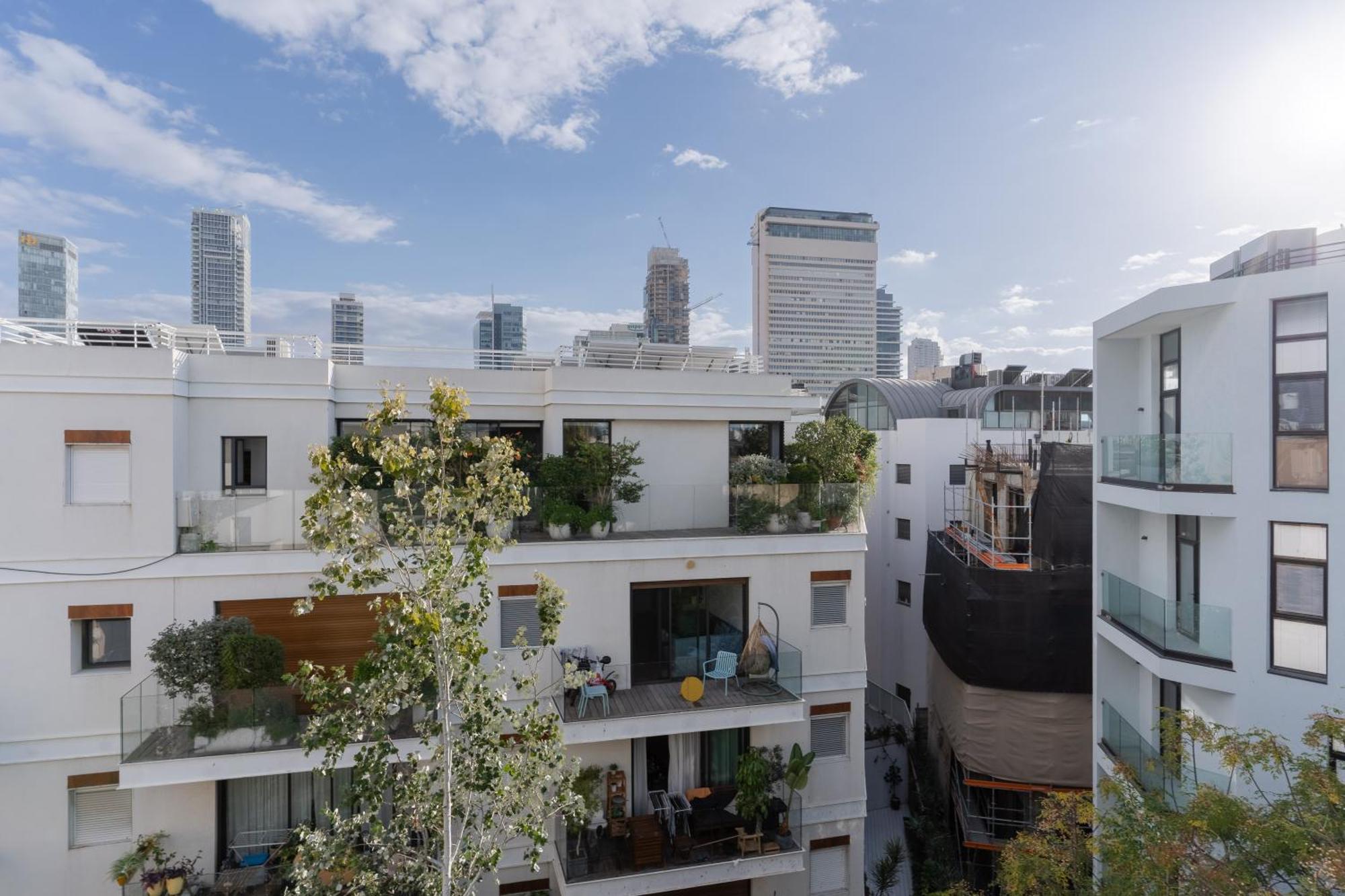 Blueground Nahalat Bynamin View Apartment