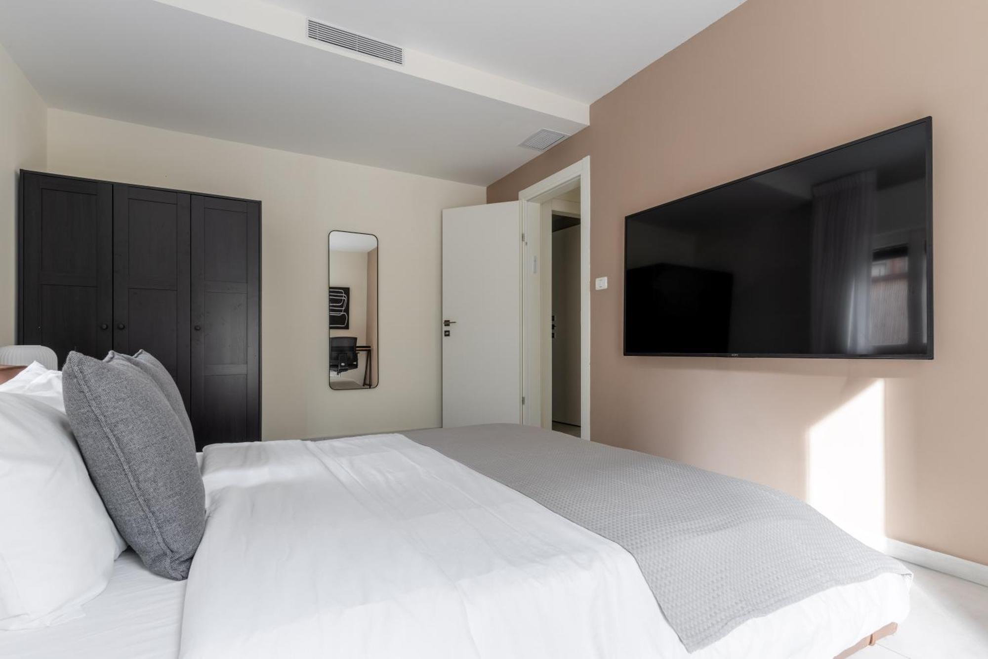 Blueground Nahalat Bynamin View Apartment *